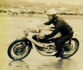 Friky Khan on his Yamaha ...