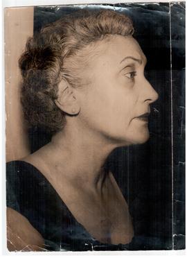Mrs.Ezlynn Deraniyagala