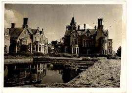 Bagshot Park-Surrey,May b...