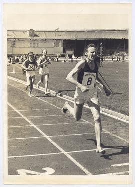 Tulloh Wins  6 Miles Bare...