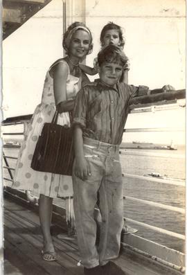 Mrs. Ingrid Barr