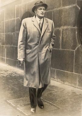 MR.GERALD GARDINER