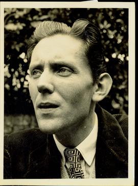 Would You Fall for Arthur...