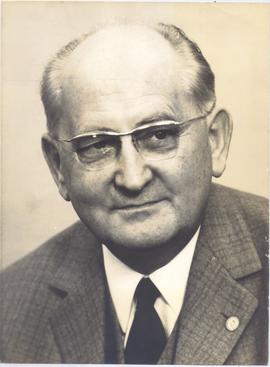 Mr.Otto Winzer