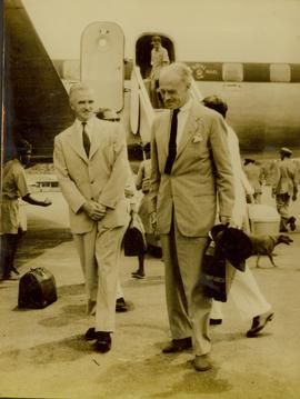 Mr.R.G.Casey.