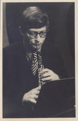 Mr. William Lewis