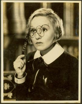 Elisabeth Bergner in “ Es...