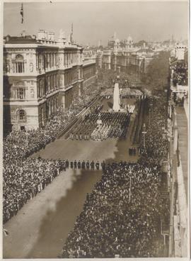 The King at the Cenotaph