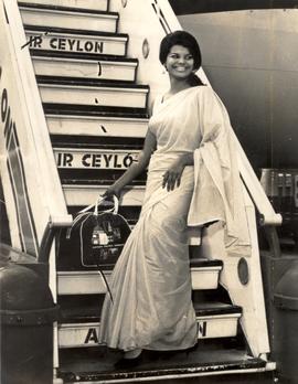 Miss Cheryl Winter
