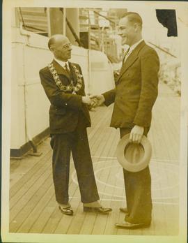Donand Glass Talking to t...
