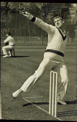 Cricket Members Of The Au...
