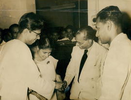 Ilangaratne Kept Bride Co...