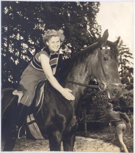 Mrss.Adele Scheiders