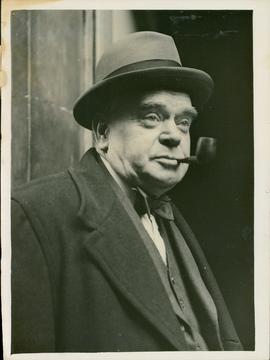 Attlee Calls Cabinet to D...