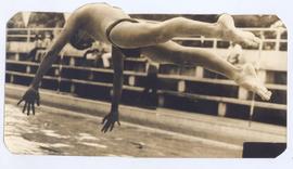 Swimming King Julian Bolling