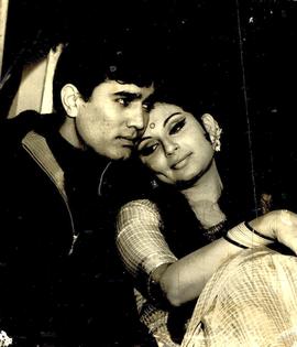 Rajesh Khanna and Sharmil...