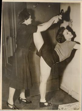 Miss.Miriam Verne with he...