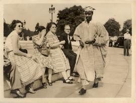 Queen Holds Garden Party ...