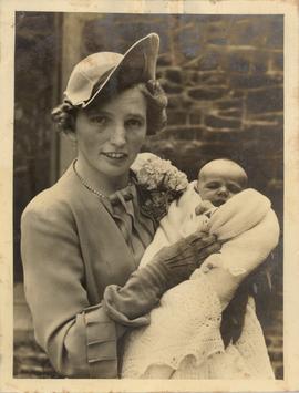 Mrs.A.C Critchley With He...