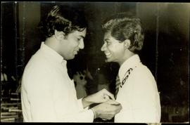Mr Ranil Wikramasinghe Gi...