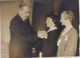 Major G.C.Tryon the Postm...