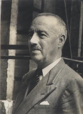 M.Paul Van Zeeland