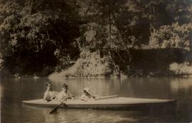 G.N. Stodedale, Doloslage