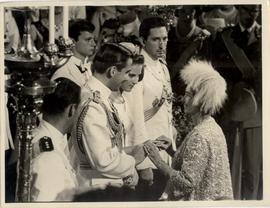 QUEEN MOTHER'S GIFT