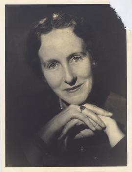 Dr.Ruth Rallton Retires F...