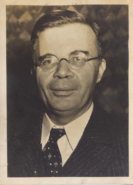 Dr.Van Mook