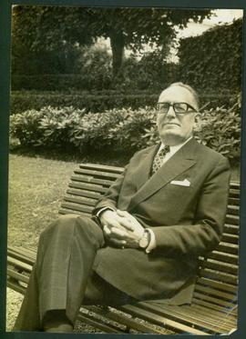 Mr. Monsjeur Maurice Schu...