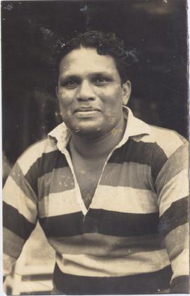 T.B.Pilapitiya Leads the ...