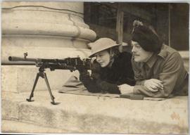 Nora Swinburne