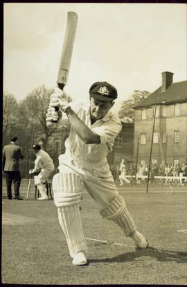 A New Batting Action Of K...