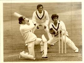 England Fights Back in Fi...