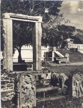 Sculptures of Sri Lanka