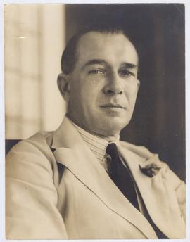 W.G.Thth