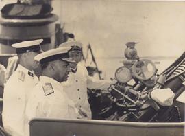 Indian Admiral Visits Com...