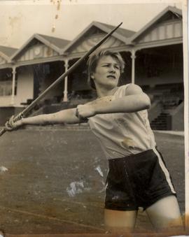 Anna Pezera
