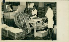 Soap Flakers are Sent Thr...