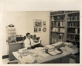 Dr. Cyril Ponnamperuma