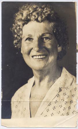 Miss. Mary Nesbutt