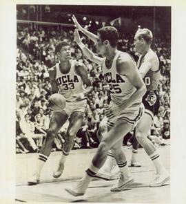 Basketball Player - Lew A...