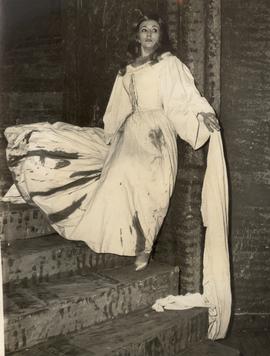 June Bronhill